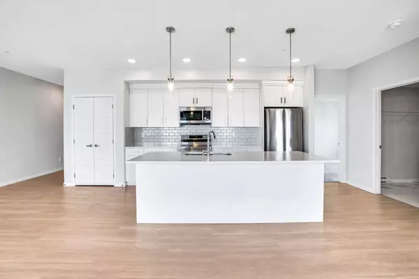 220 Seton GRV SE #3402, Calgary, AB T3M 3T1