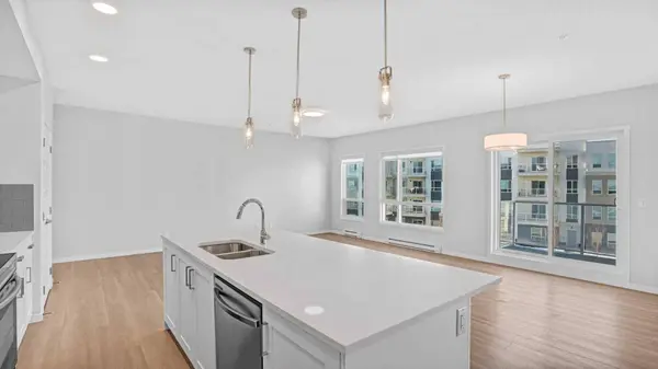 220 Seton GRV SE #1302, Calgary, AB T3M 3T1