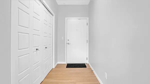 220 Seton GRV SE #1302, Calgary, AB T3M 3T1