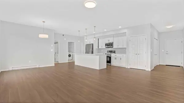 220 Seton GRV SE #1302, Calgary, AB T3M 3T1