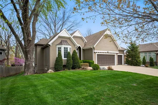 7504 W 149th ST, Overland Park, KS 66223