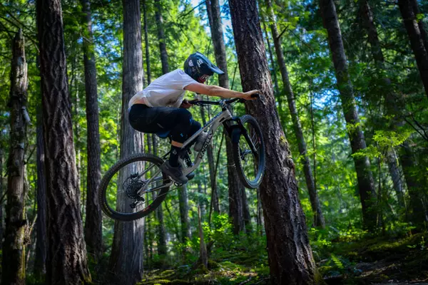 Andrew Roddan Mountain Biking on Mount Mahony. Captured by Tim Banfield