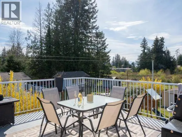 4859 BOWNESS AVE, Powell River, BC V8A3S6