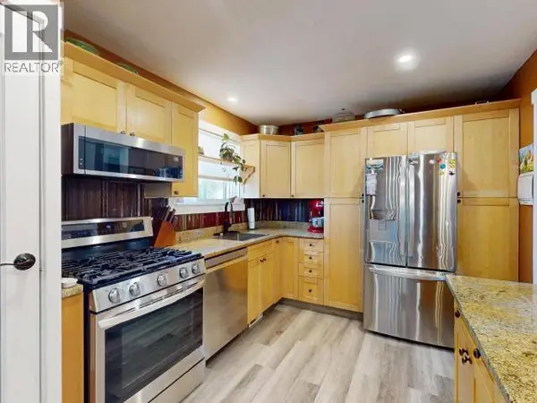 4859 BOWNESS AVE, Powell River, BC V8A3S6