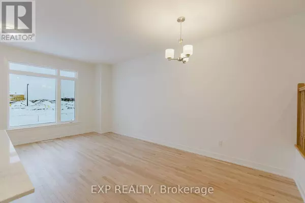 6042 DAVID WEINS STREET, Ottawa, ON K2S2Y3