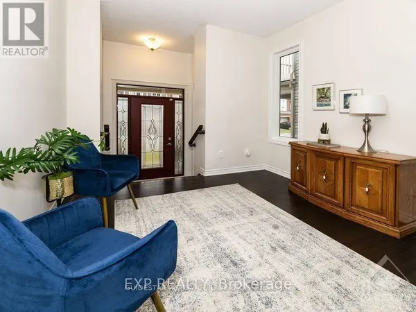 215 RIVERTREE STREET, Ottawa, ON K2M0J4