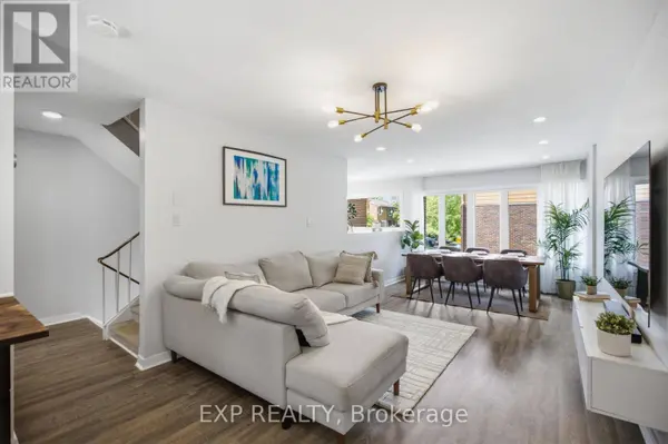 2092 ERIC CRESCENT, Ottawa, ON K1B4P4