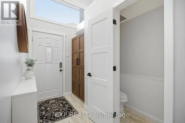 2092 ERIC CRESCENT, Ottawa, ON K1B4P4