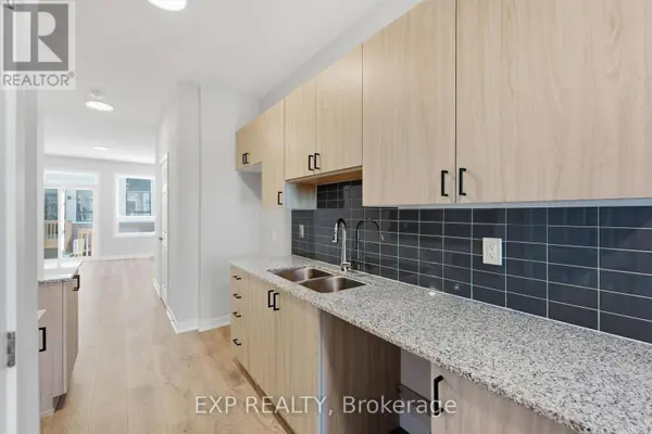 1457 CERCEAU PRIVATE, Ottawa, ON K1W0Y4