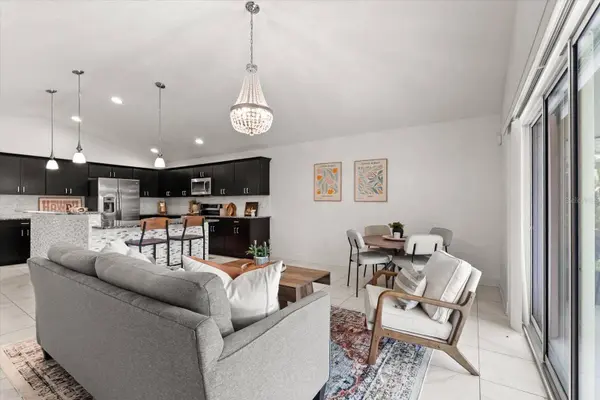 30433 ISLAND CLUB DR, Tavares, FL 32778