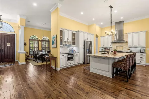 30321 ISLAND CLUB DR, Tavares, FL 32778