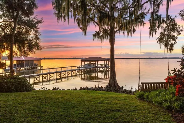 15815 ACORN CIR, Tavares, FL 32778