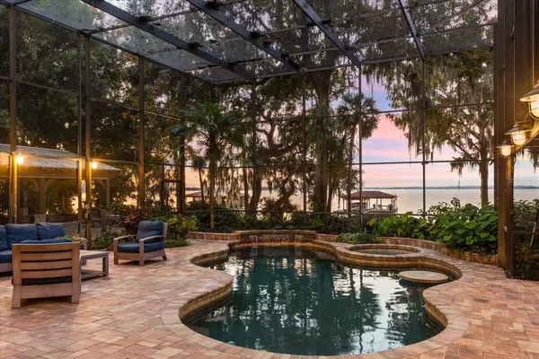 15815 ACORN CIR, Tavares, FL 32778