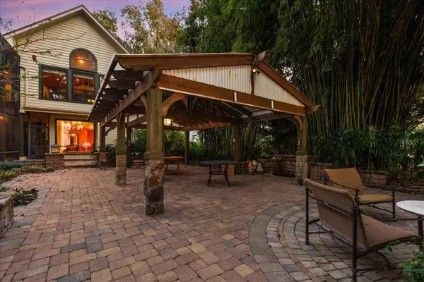 15815 ACORN CIR, Tavares, FL 32778