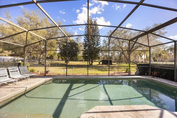 7624 LAKE ANGELINA DR, Mount Dora, FL 32757