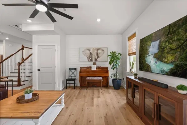 21709 HIDDEN CREEK LN, Mount Dora, FL 32757