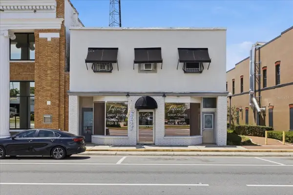 61 N CENTRAL AVE, Umatilla, FL 32784