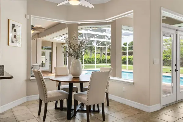 15900 ACORN CIR, Tavares, FL 32778