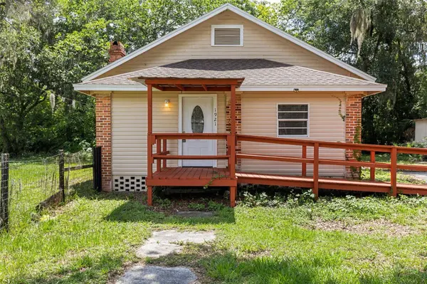 1921 NE 8TH RD, Ocala, FL 34470