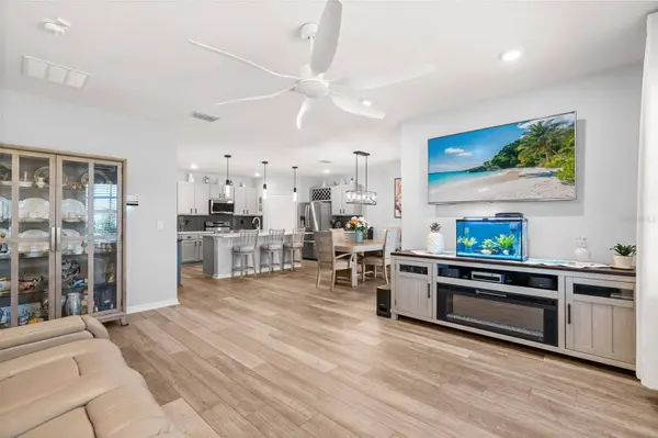 4857 PANGA AVE, Mount Dora, FL 32757