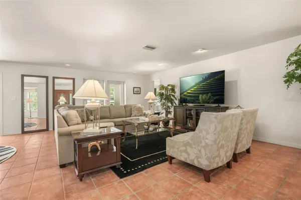 22 WOOD RIDGE DR, Ocala, FL 34482
