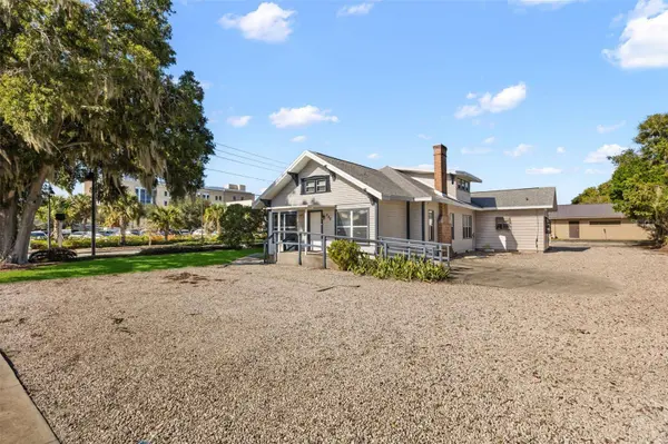 305 N SINCLAIR AVE, Tavares, FL 32778