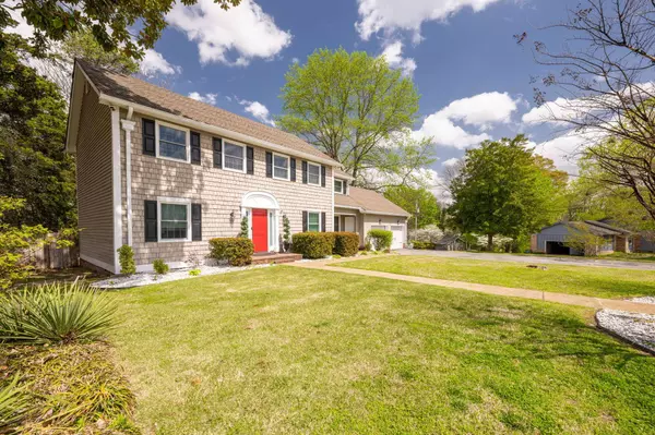 7010 Fairington CIR, Hixson, TN 37343