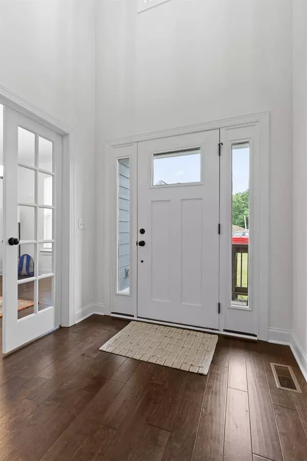 6434 Satjanon DR, Ooltewah, TN 37363