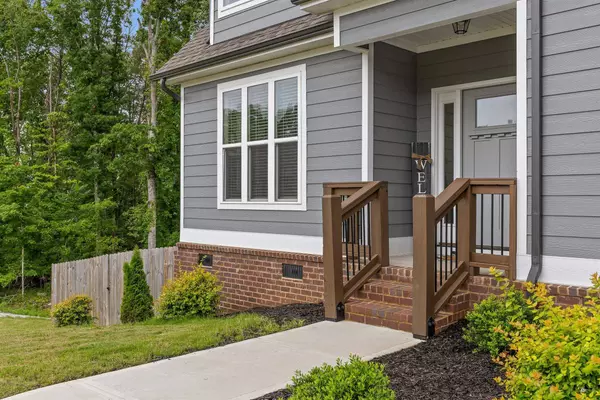 6434 Satjanon DR, Ooltewah, TN 37363