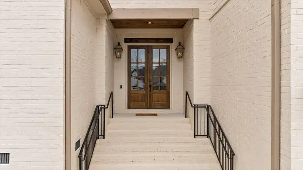 1809 River Breeze DR, Soddy Daisy, TN 37379