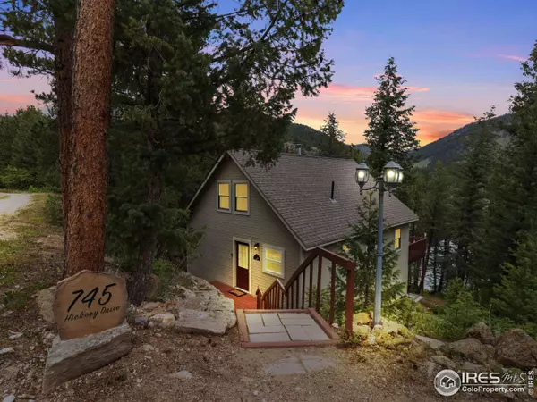 745 Hickory Dr, Lyons, CO 80540