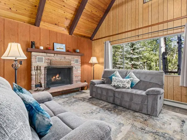 39 Hickory, Lyons, CO 80540