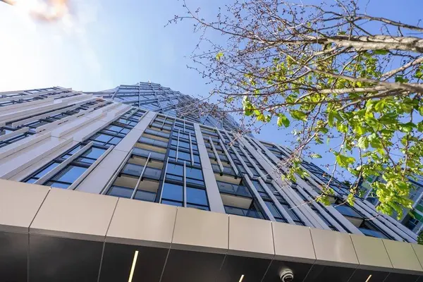 1111 Richards ST #1206, Vancouver, BC V6B 0S3