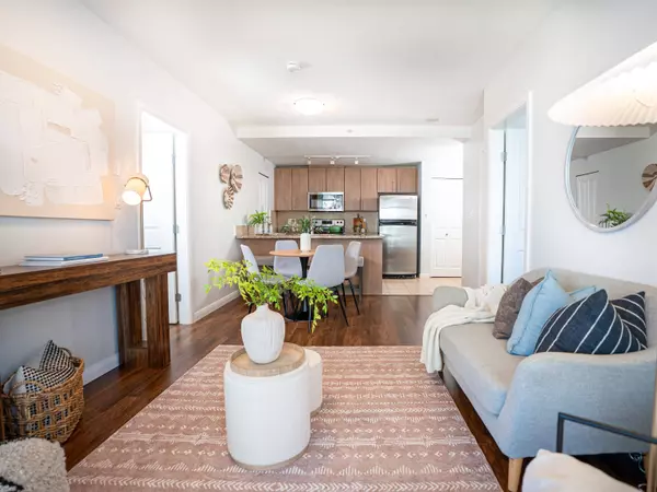 898 Carnarvon ST #1205, New Westminster, BC V3M 0C3