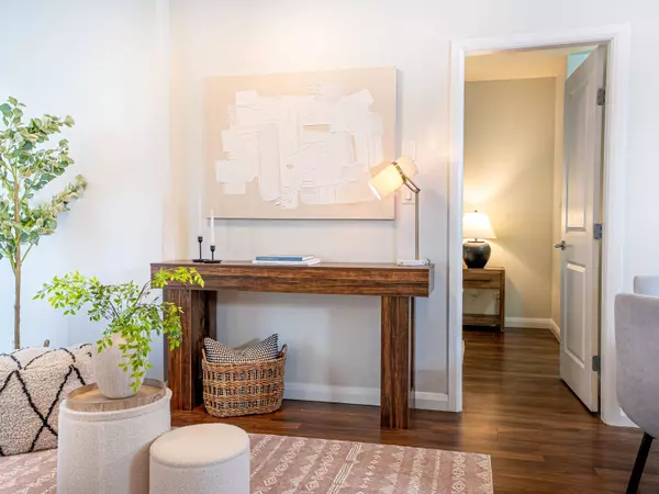 898 Carnarvon ST #1205, New Westminster, BC V3M 0C3