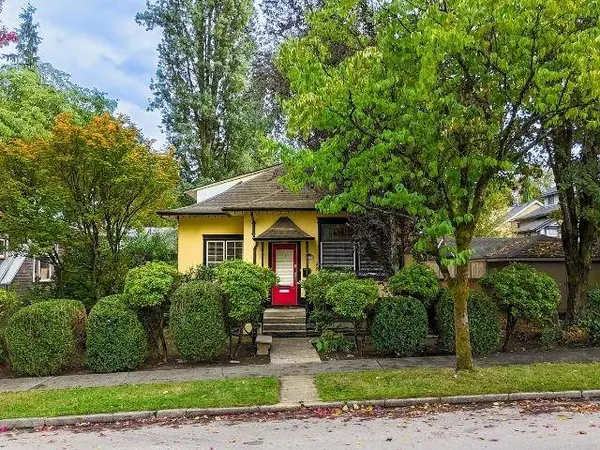 124 Sixth AVE, New Westminster, BC V3L 1T4