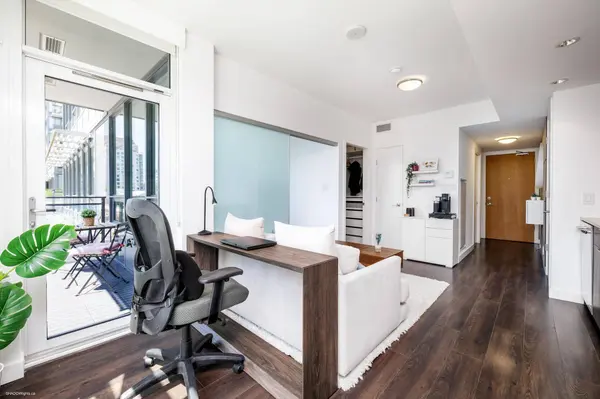 161 E 1st ST #607, Vancouver, BC V6A 0G1