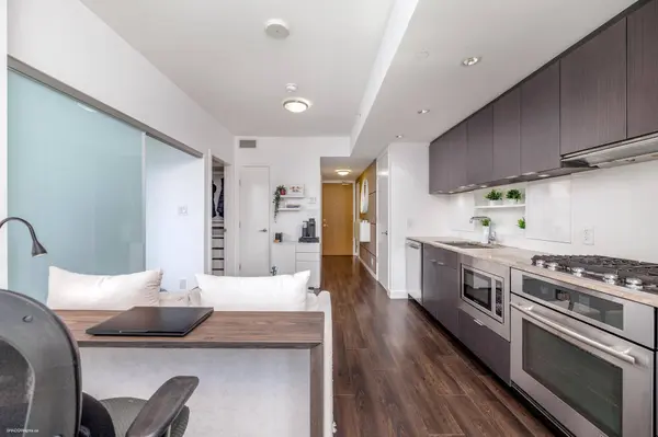 161 E 1st ST #607, Vancouver, BC V6A 0G1