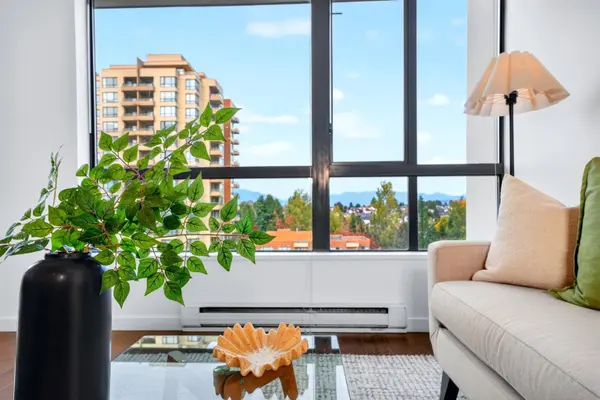 3588 Crowley DR #1001, Vancouver, BC V5R 6H3