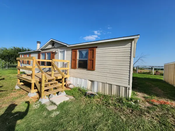 441 Quail Chase Dr, Decatur, TX 76234-7813