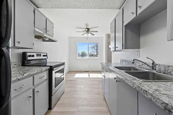 4531 7 AVE SE #15, Calgary, AB T2G 2Y9