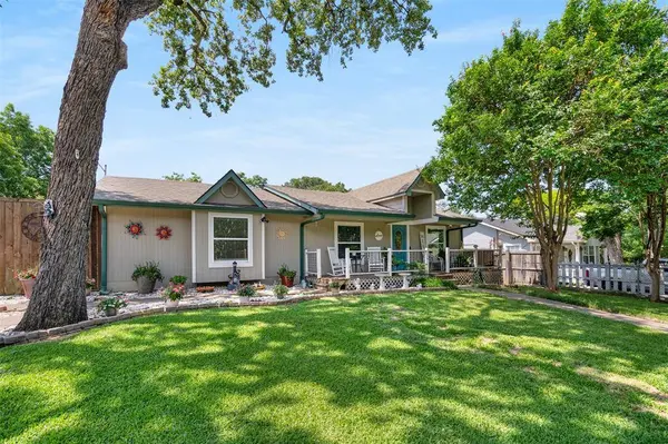 1936 Edgewood Drive, Irving, TX 75060