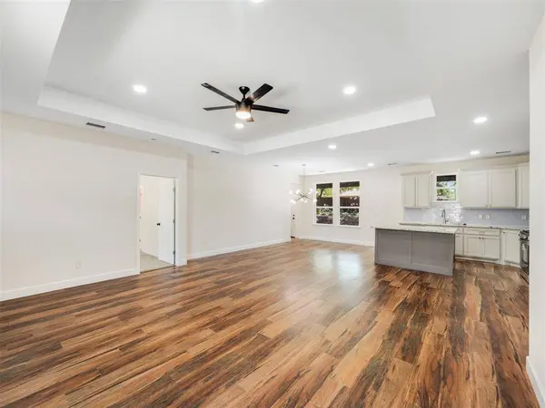 431 Oakhill Drive, Denton, TX 76201