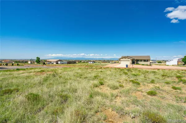 1368 N Blazing Star LN, Pueblo, CO 81007