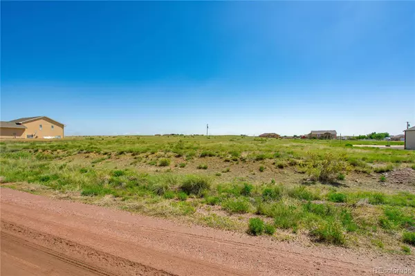 1368 N Blazing Star LN, Pueblo, CO 81007