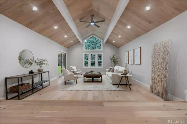 3 Columbine LN, Littleton, CO 80123