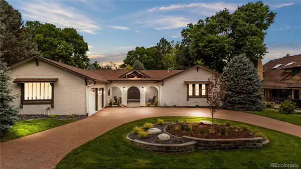 3 Columbine LN, Littleton, CO 80123