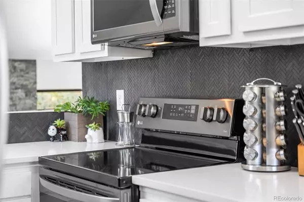 8370 W Evans PL, Lakewood, CO 80227