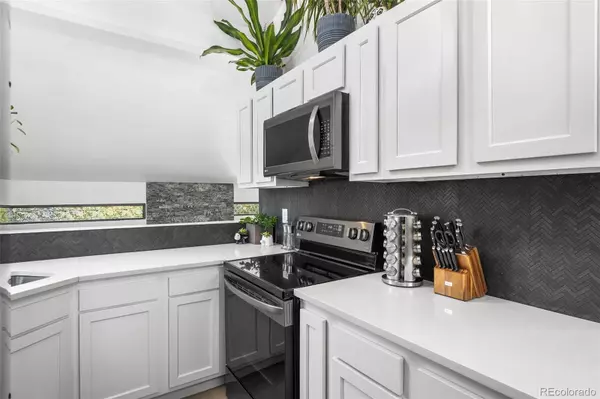 8370 W Evans PL, Lakewood, CO 80227