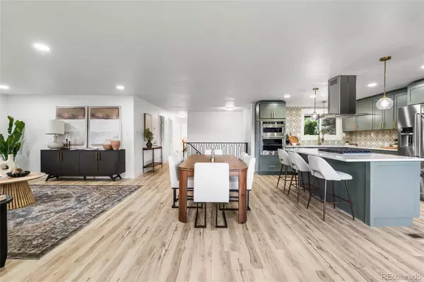 7120 S Sheridan CT, Littleton, CO 80128